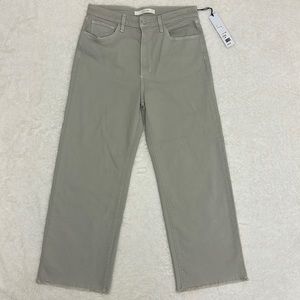 Joe’s “The Blake” high rise wide leg cropped denim jeans in Beachsand. Size 30.